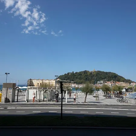 Vistas A La Playa De La Concha, Apto Familiar Grande